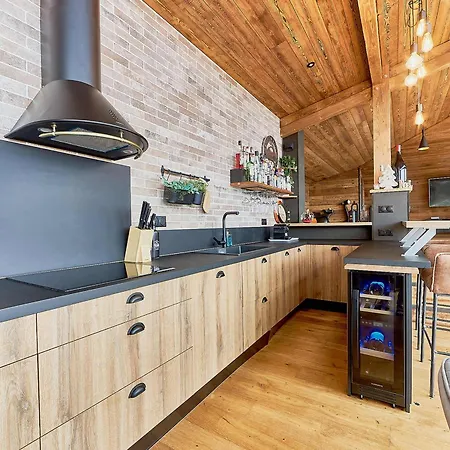 Chalet d'exception à Pra-Loup 1600 avec Sauna et Vue sur Montagnes - FR-1-165A-196 *